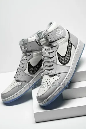 Air Jordan 1 X Dior High Sneaker White and Grey Unisex Boots