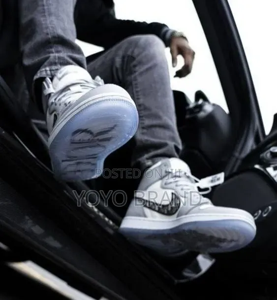 Air Jordan 1 X Dior High Sneaker White and Grey Unisex Boots
