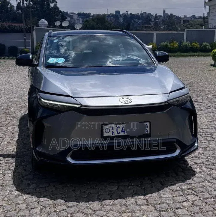 Toyota bZ4X 2023 Gray