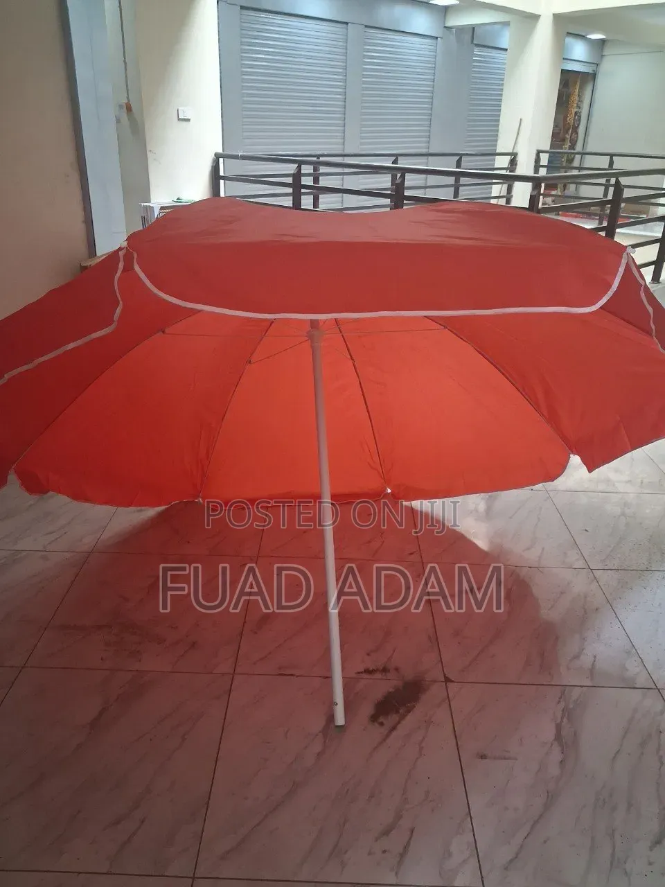 Single Outdoor Garden Umbrella (Without Stand)
የውጭ ዣንጥላ (ያለ መቆሚያ)