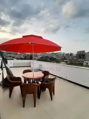 4 Plastic Chair, 1 Table and Umbrella Set : 4ወንበር 1ጠረጼዛ ፡1ጥላ ጥቅል