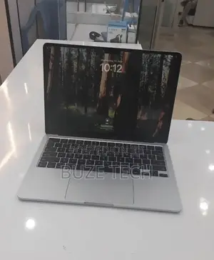 New Laptop Apple MacBook Air 16GB AMD A10 SSD 256GB
