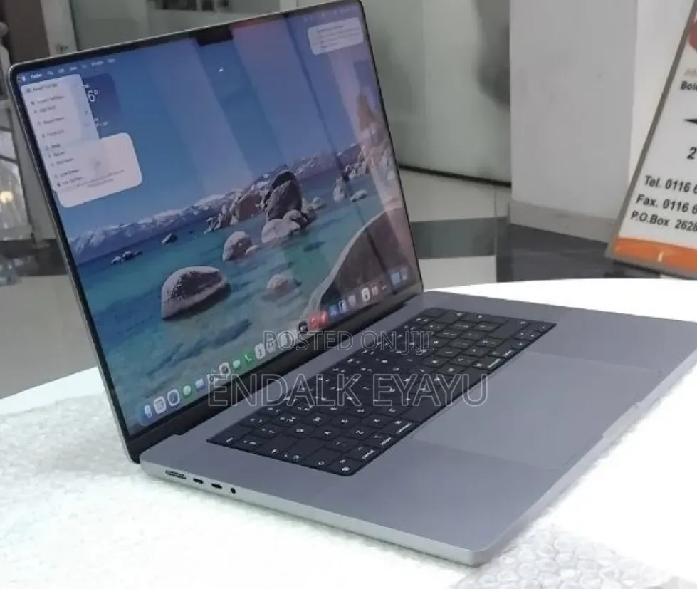 New Laptop Apple MacBook Pro 2021 M1 Max 16GB Apple M1 Max SSD 1T