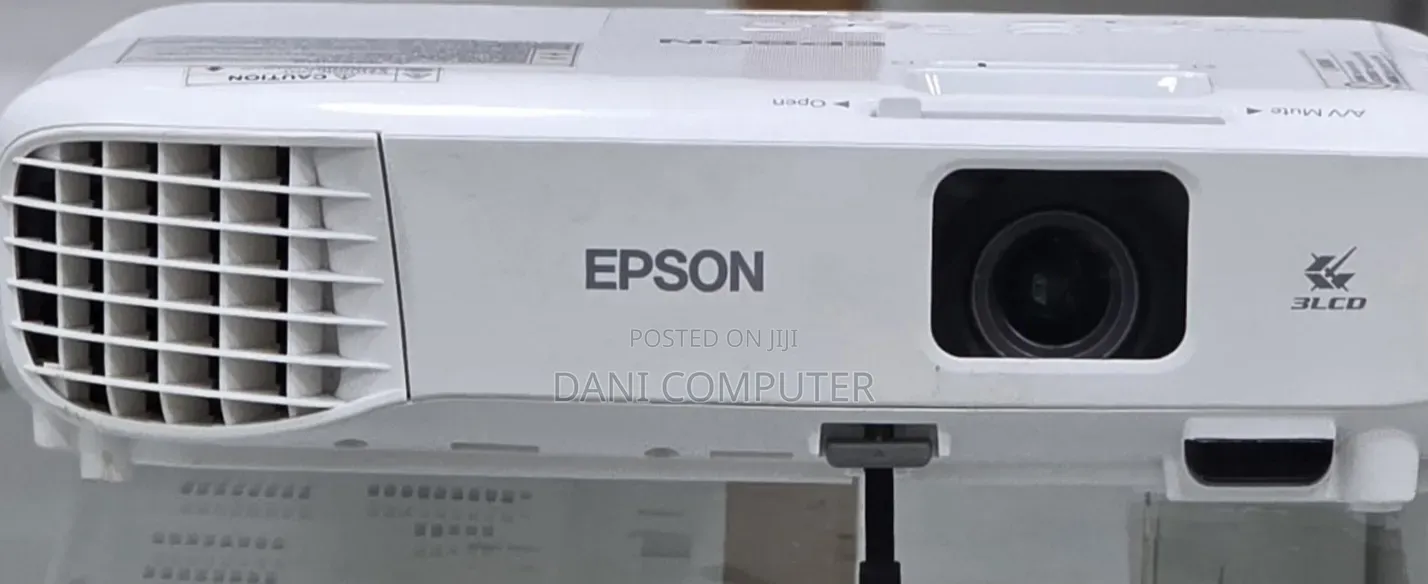 Epson Projector Model Name: Eb-S05 With Bag