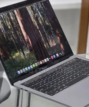 New Laptop Apple MacBook Pro 2019 16GB Intel Core i7 SSD 256GB