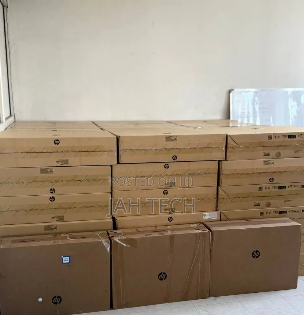 New HP 200 G4 22 All-in-One 16GB Intel Core i7 SSD 512GB