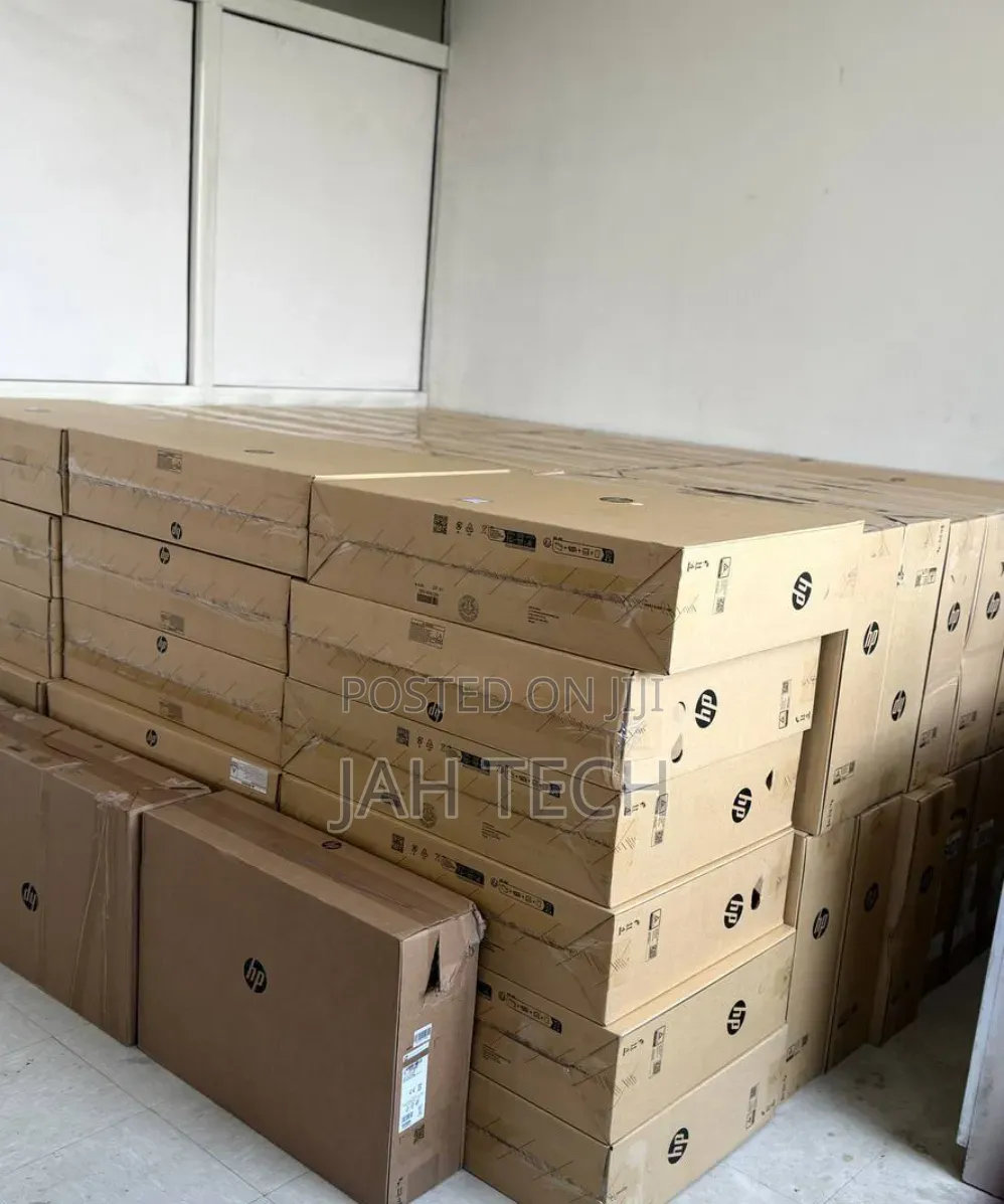 New HP 200 G4 22 All-in-One 16GB Intel Core i7 SSD 512GB