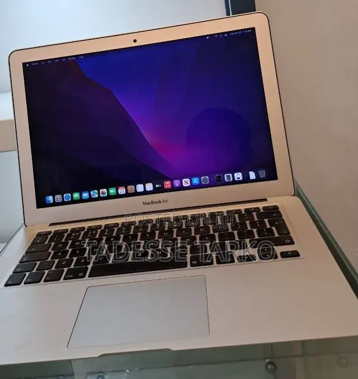 New Laptop Apple MacBook Air 2017 8GB Intel Core i5 SSD 128GB
