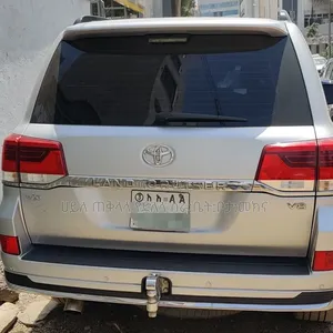 Toyota Land Cruiser 2019 Pink