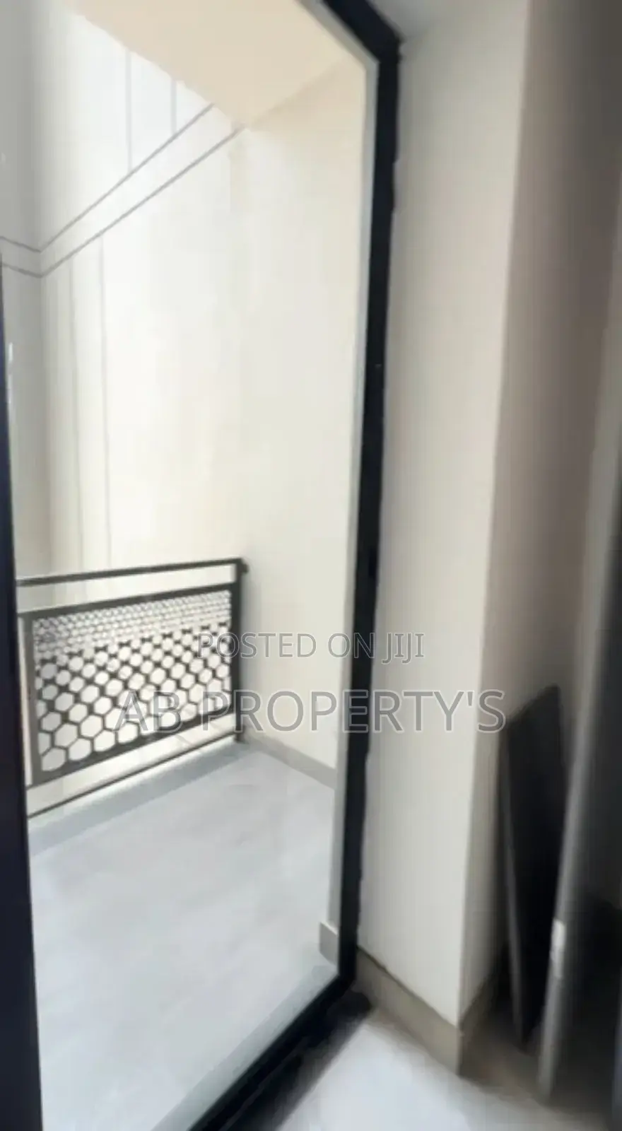 Furnished 2bdrm Apartment in ጃክሮስ, Yeka for sale