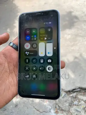 Apple iPhone XR 64 GB White
