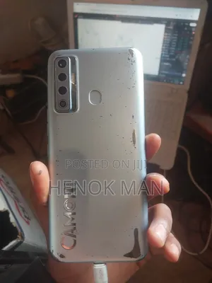 Tecno Camon 17 128 GB Silver