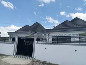 4bdrm Villa in Villa, Bole for rent