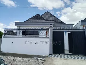 4bdrm Villa in Villa, Bole for rent