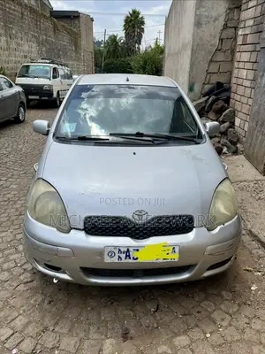 Toyota Vitz 1.0 FWD 5dr 2002 Silver