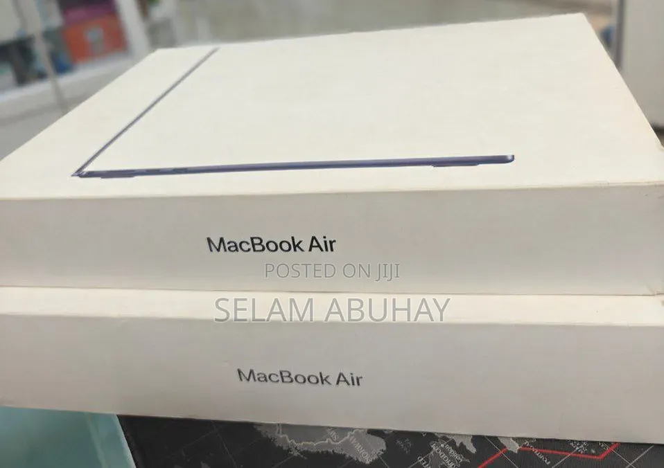 New Laptop Apple MacBook Air 2025 M4 16GB Apple M4 SSD 256GB