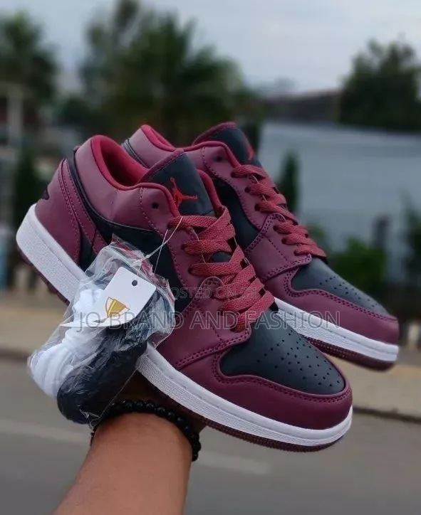 Nike Dunk Low