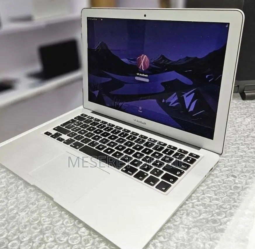 New Laptop Apple MacBook Air 8GB Intel Core i7 SSD 512GB
