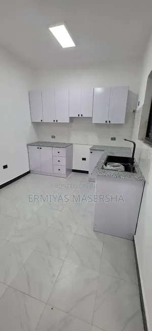 Furnished 8bdrm House in Yeka for sale