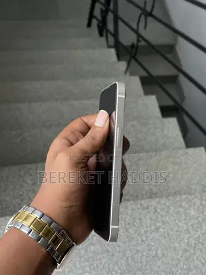 New Apple iPhone 13 128 GB White
