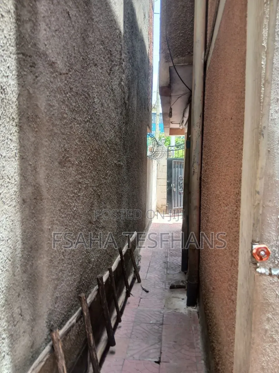 4bdrm House in G+1, Bole for rent