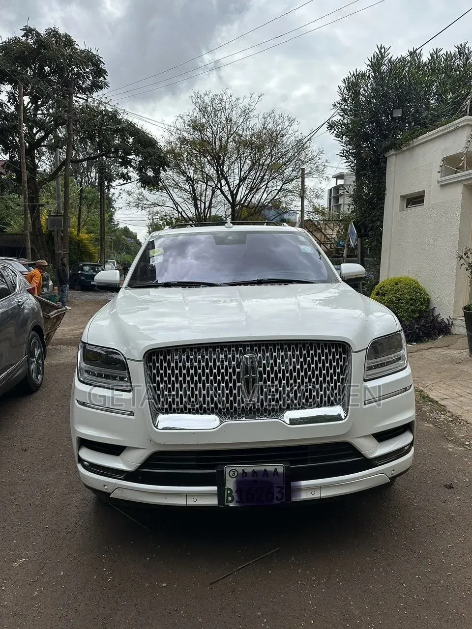 Lincoln Navigator 2024 White