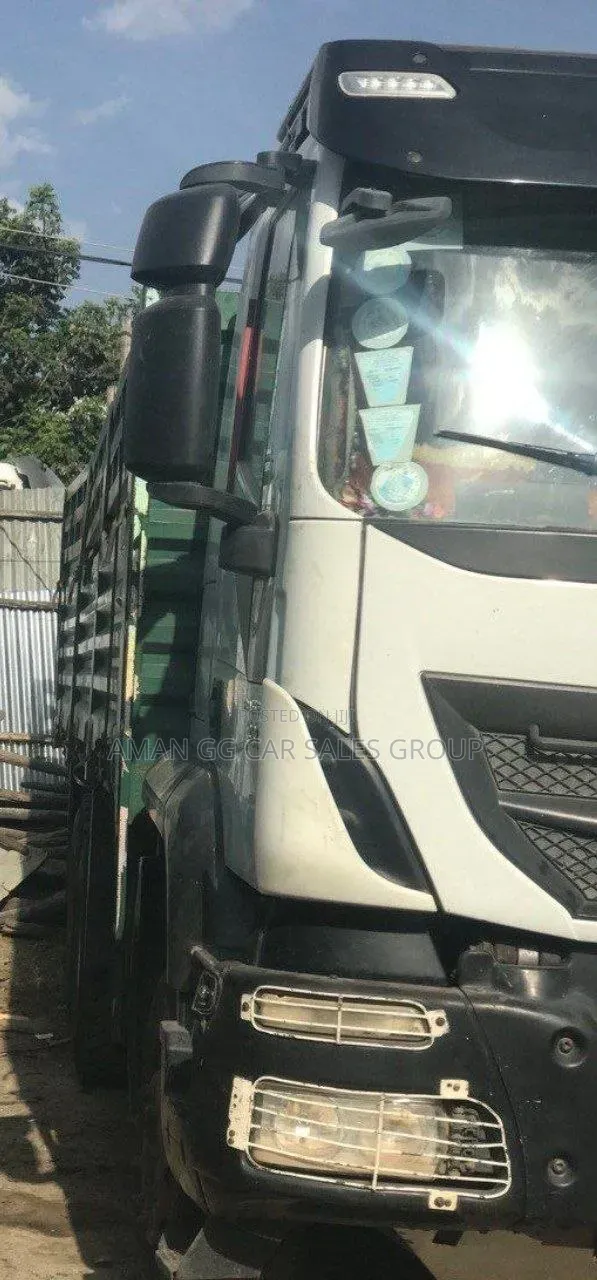 Iveco. 2017. Model.