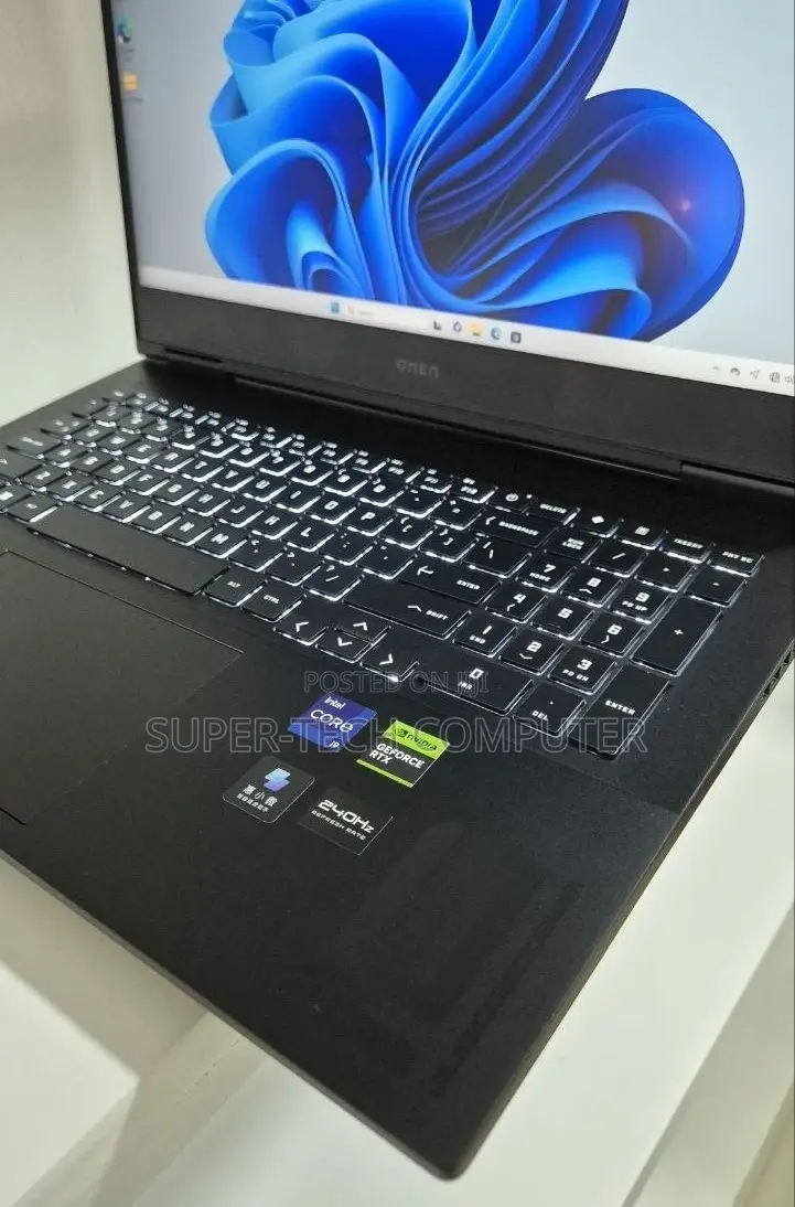 New Laptop HP Omen 16 16GB Intel Core i9 SSD 1T