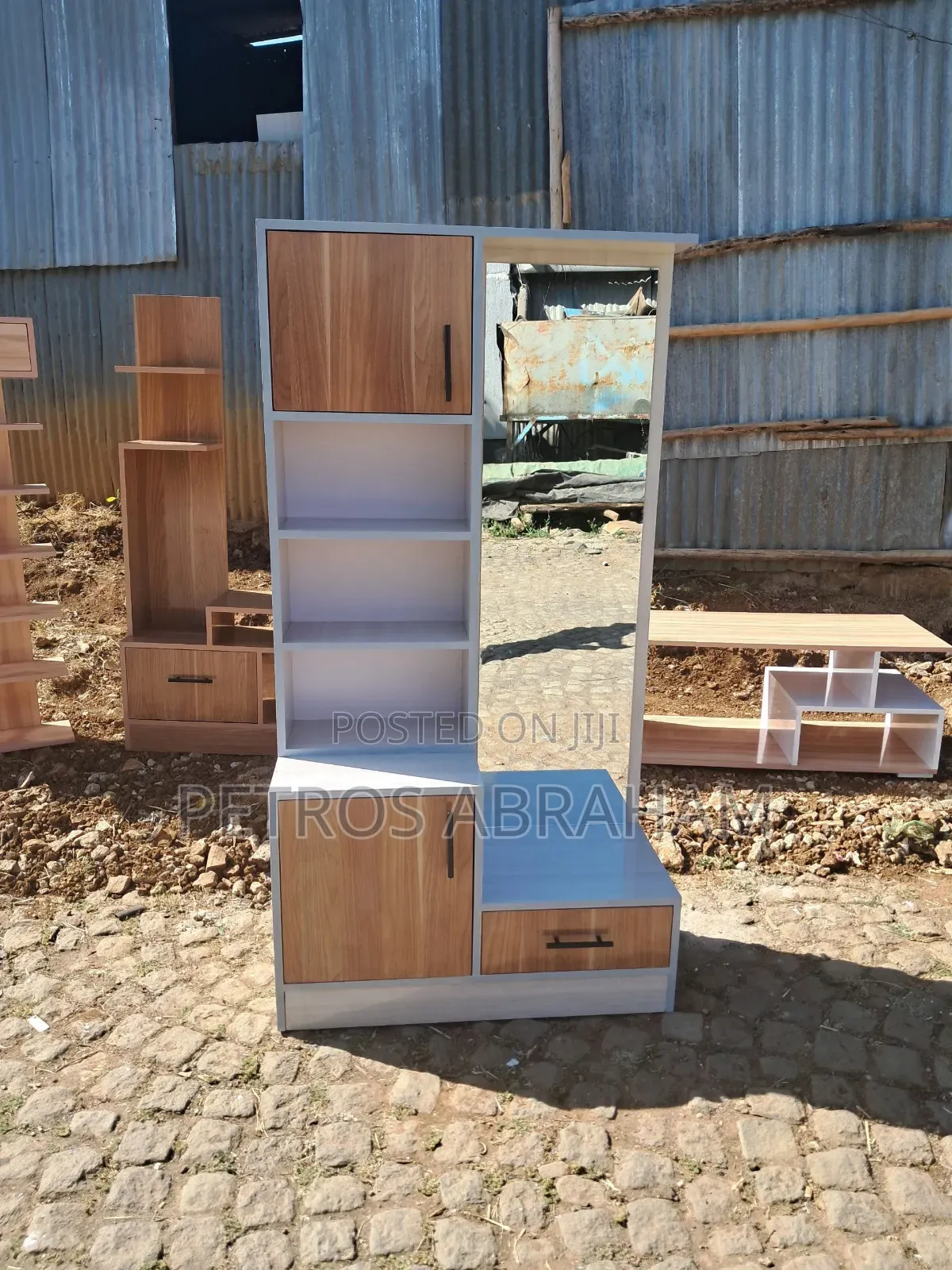 Laminated MDF Dressing Table