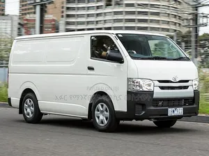 Toyota Hiace 2014 -2018 Model Windshelld Glass(አባዱላ ሚኒባስ የግባር መስታወት