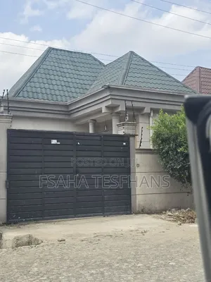 4bdrm Villa in Villa, Bole for rent
