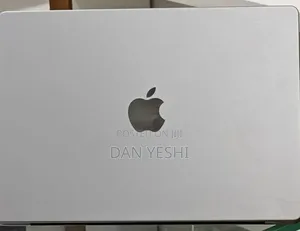 New Laptop Apple MacBook Pro 8GB Apple M3 SSD 512GB