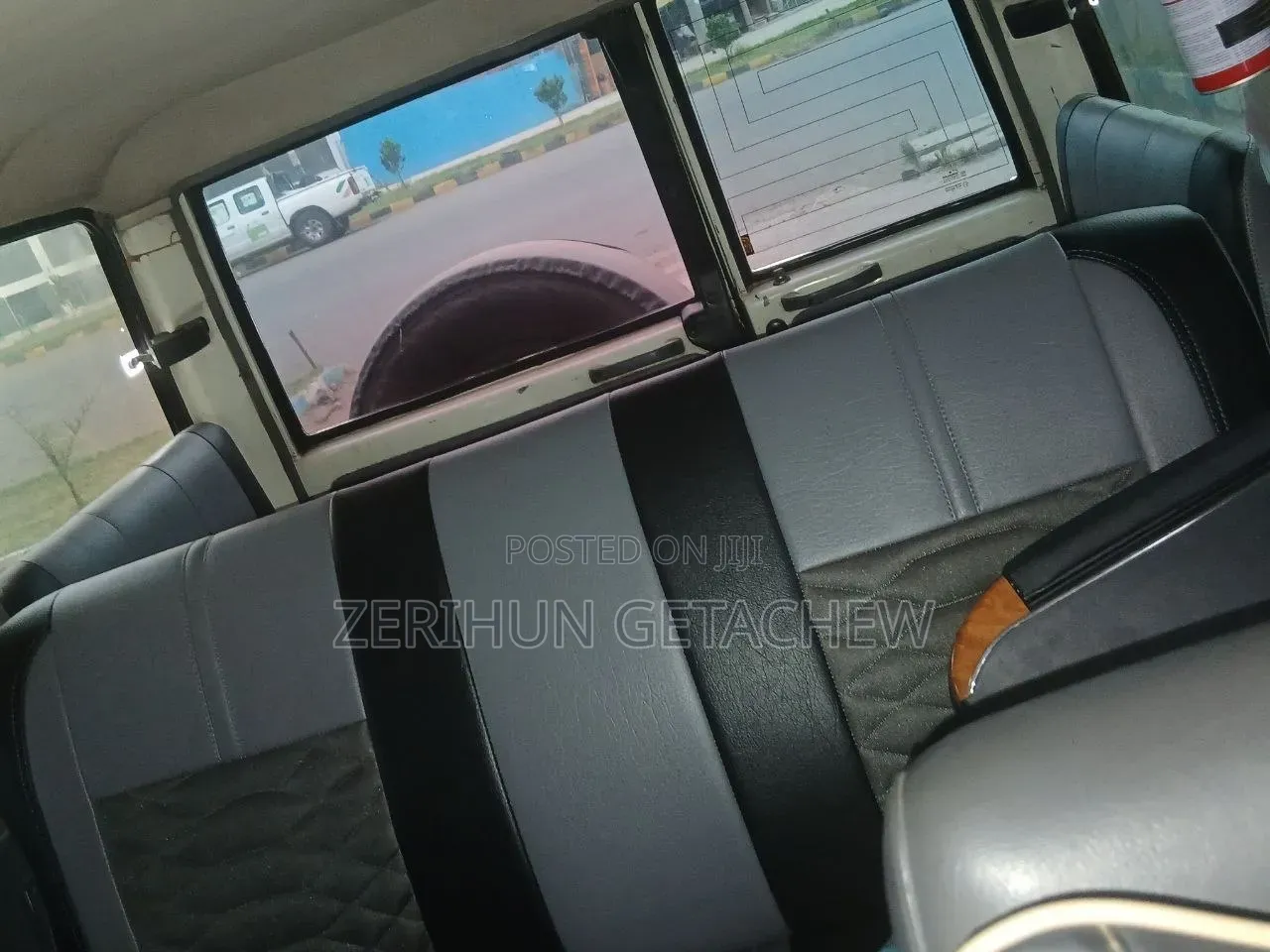 Toyota Land Cruiser 1998 White