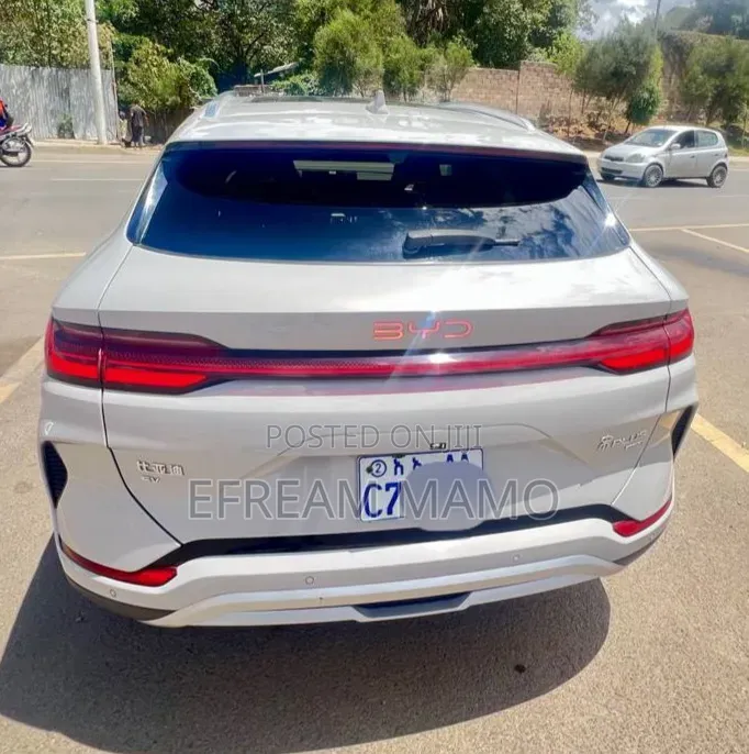 BYD Song Plus 2025 White