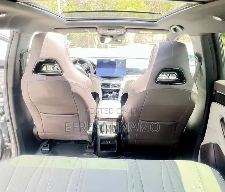 BYD Song Plus 2025 White