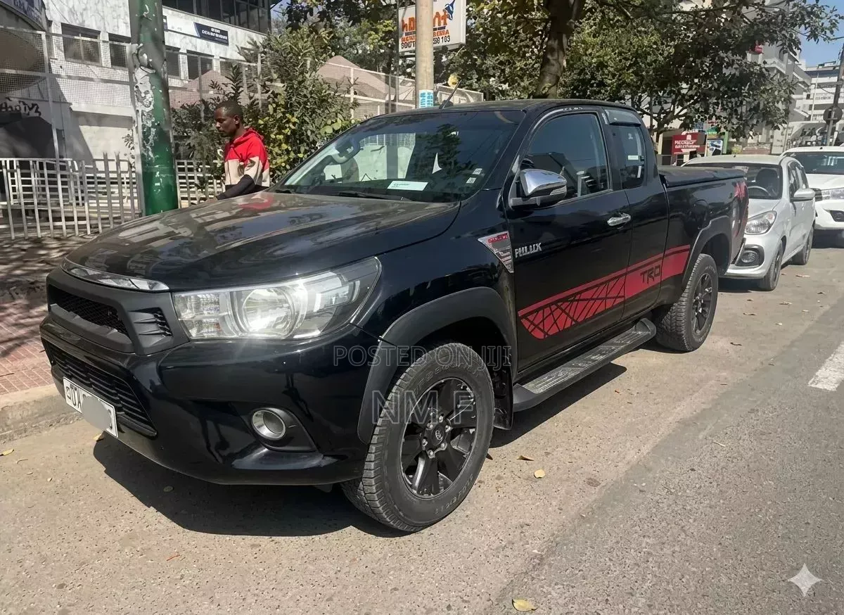 Toyota Hilux Revo Single Cab Deisel 2.8 RWD 2017 Black