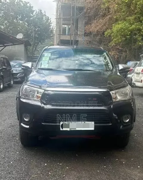 Toyota Hilux Revo Single Cab Deisel 2.8 RWD 2017 Black