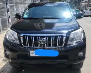 Toyota Land Cruiser Prado 2012 Black