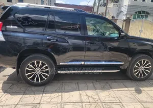 Toyota Land Cruiser Prado 2012 Black