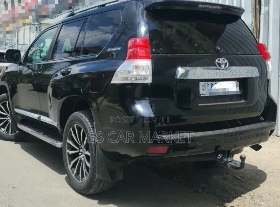 Toyota Land Cruiser Prado 2012 Black