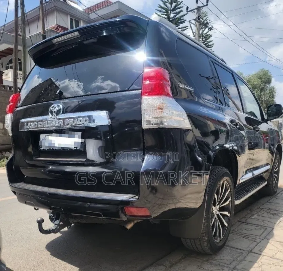 Toyota Land Cruiser Prado 2012 Black