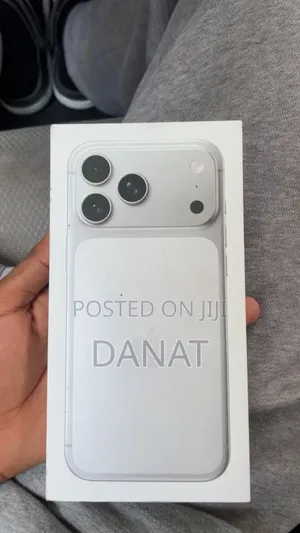New Apple iPhone 17 Pro Max 256 GB Silver