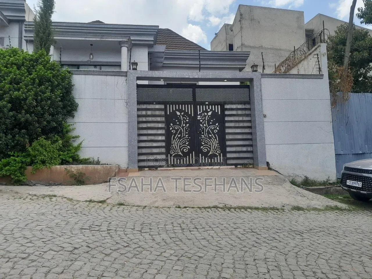 4bdrm Villa in Villa, Bole for rent