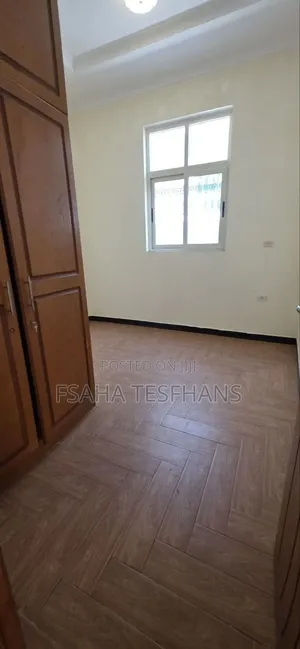 4bdrm Villa in Villa, Bole for rent