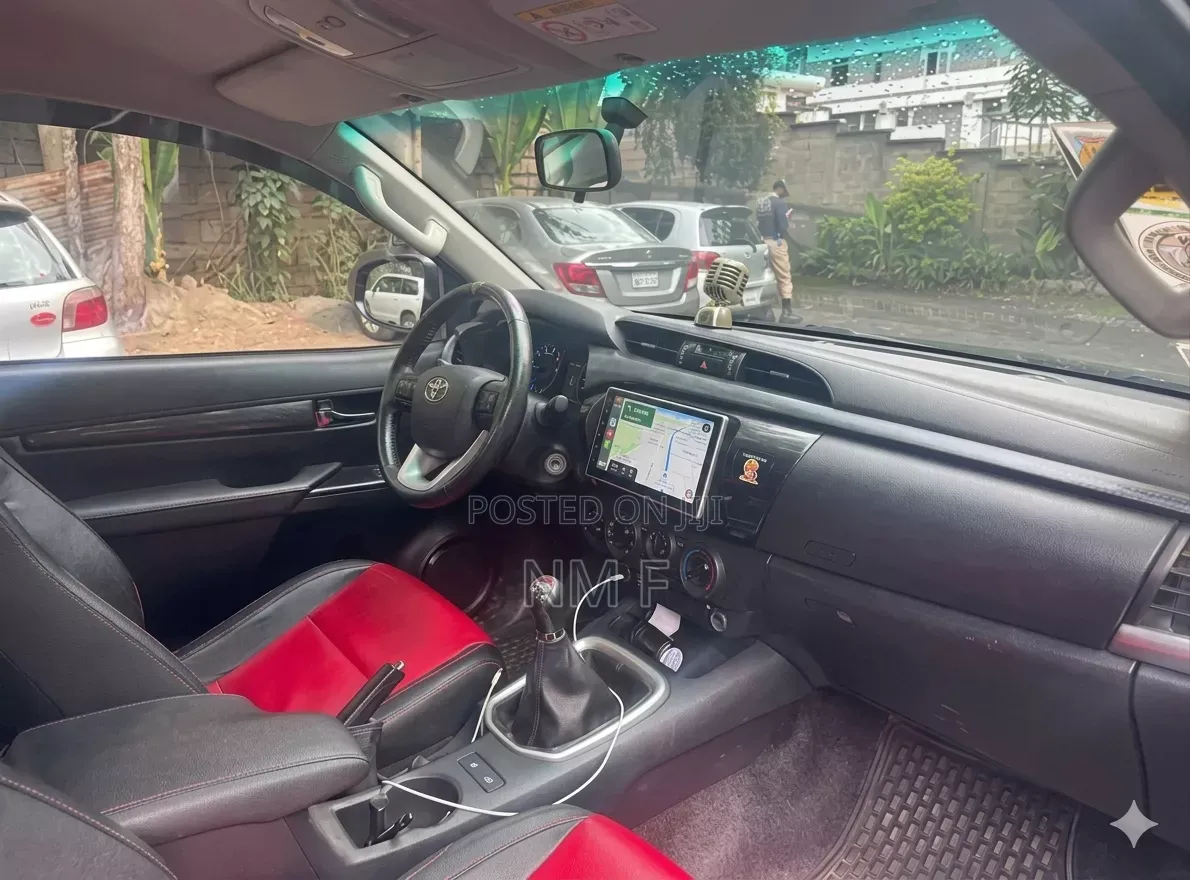 Toyota Hilux Revo Single Cab Deisel 2.8 RWD 2017 Black