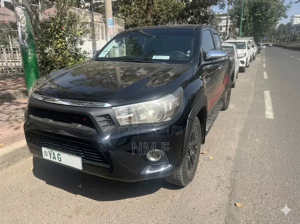 Toyota Hilux Revo Single Cab Deisel 2.8 RWD 2017 Black