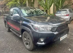Toyota Hilux Revo Single Cab Deisel 2.8 RWD 2017 Black