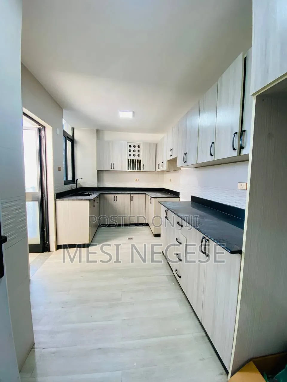 Furnished 2bdrm Apartment in ቦሌ, Yeka for sale