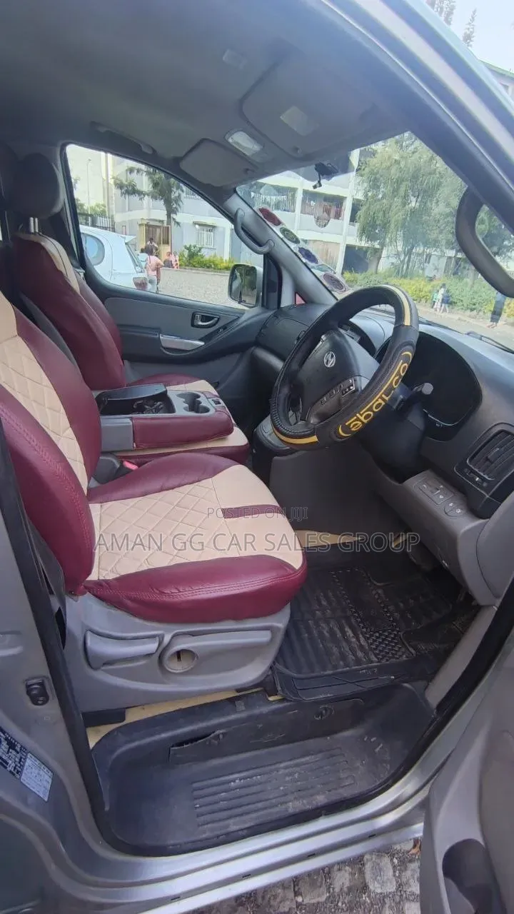 Hyundai Starex 2015 Silver
