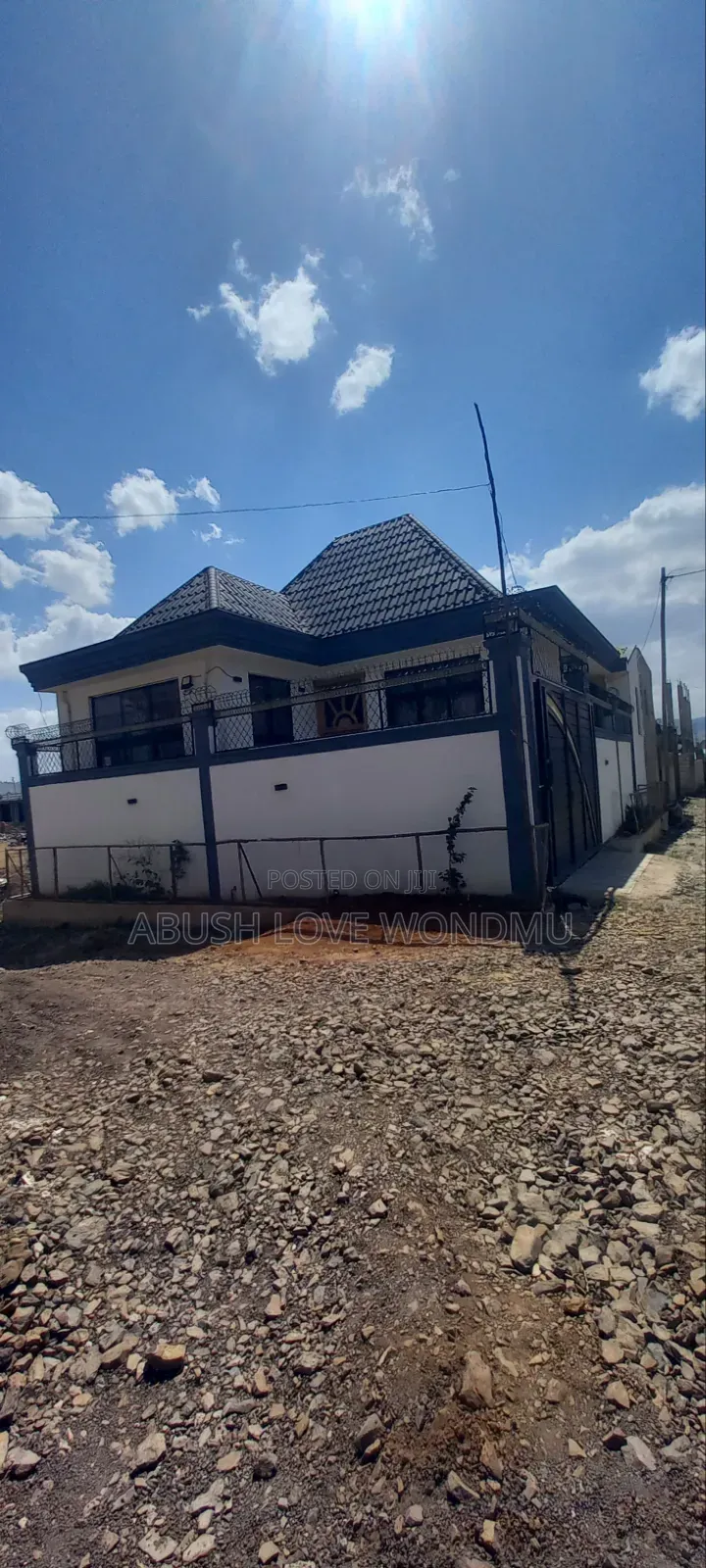 Furnished 5bdrm House in የሚሼጥ ቪላ ቤት ጣፎ140, Yeka for sale